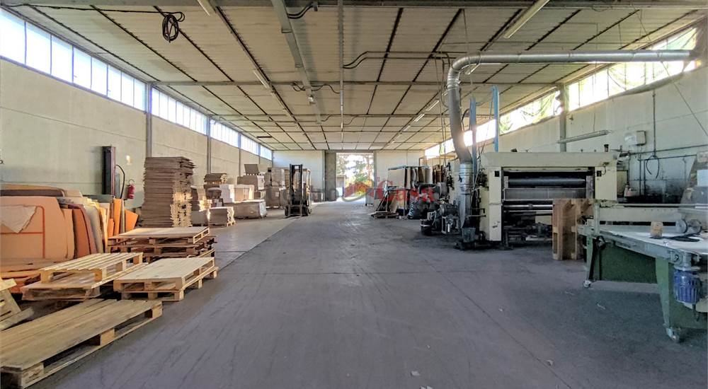 Interno capannone