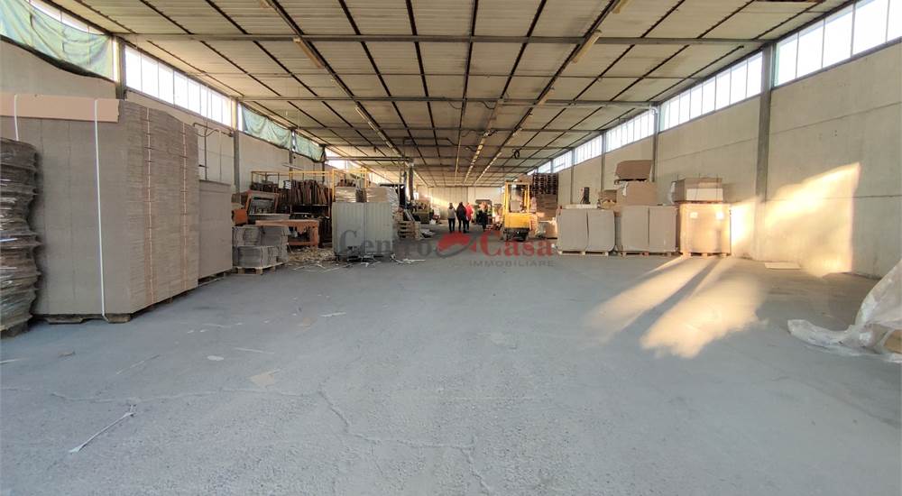 Interno capannone