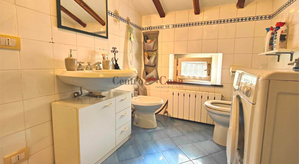 Bagno piano primo