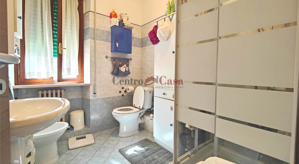 Bagno con doccia