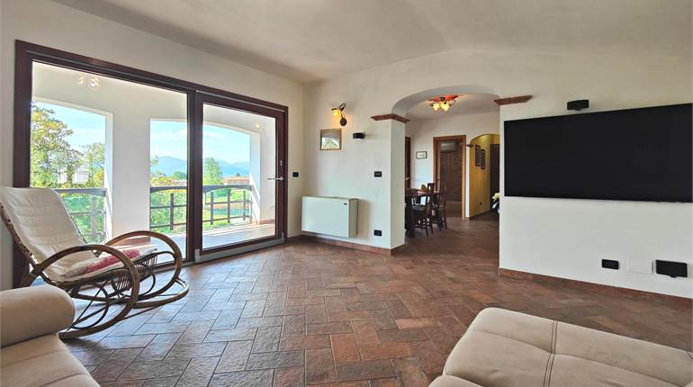 Abitazione di pregio su due livelli con terrazza panoramica