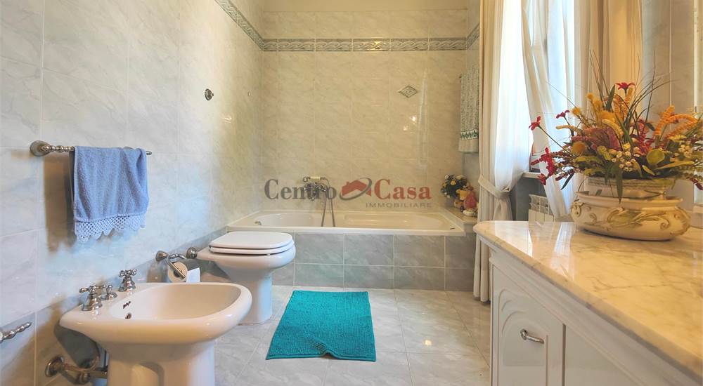 Bagno piano primo