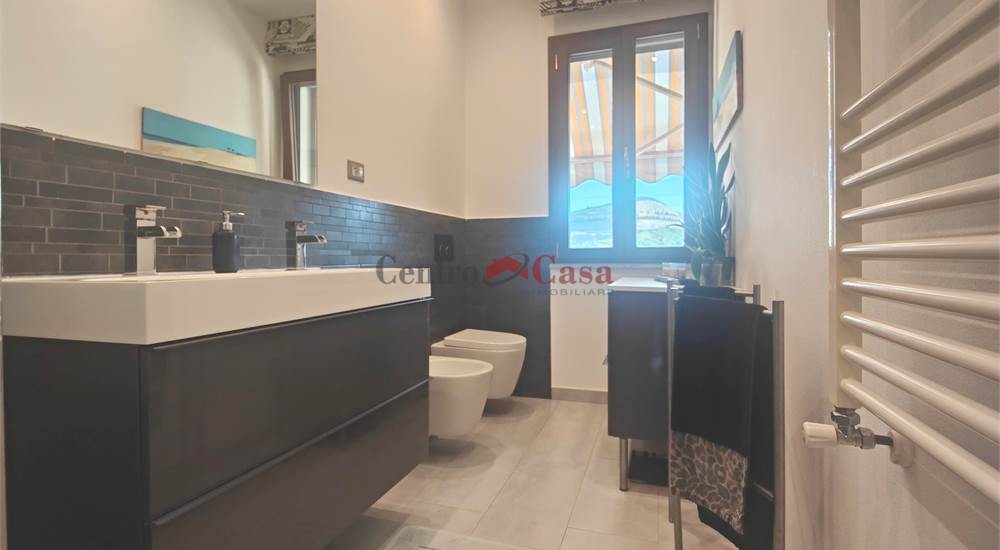 Bagno piano primo