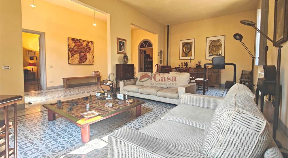 Salone