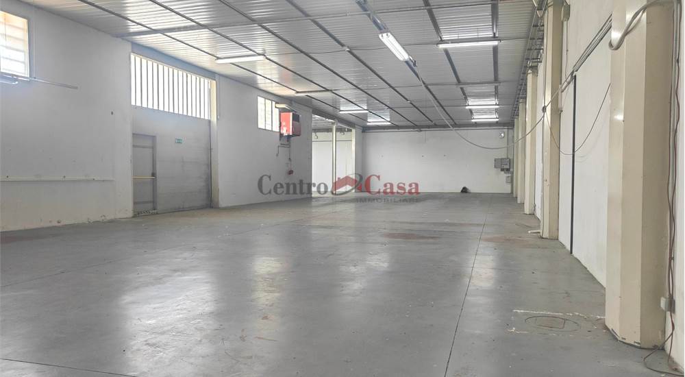 Interno capannone