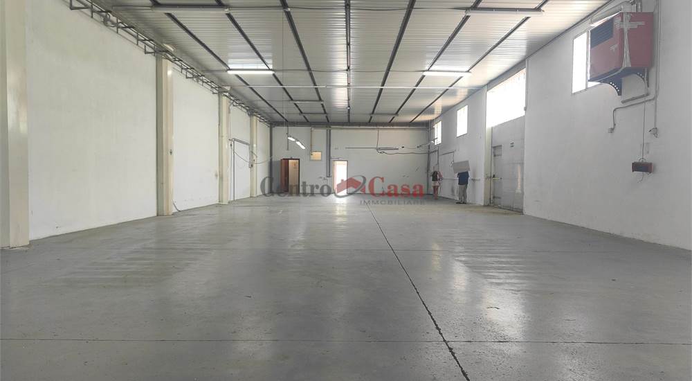 Interno capannone