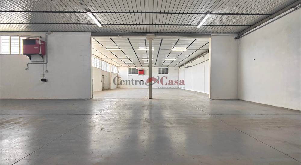 Interno capannone