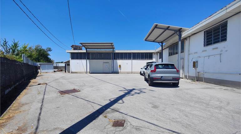 700 sqm Warehouse with 1,500 sqm Private Yard in a Strategic Location