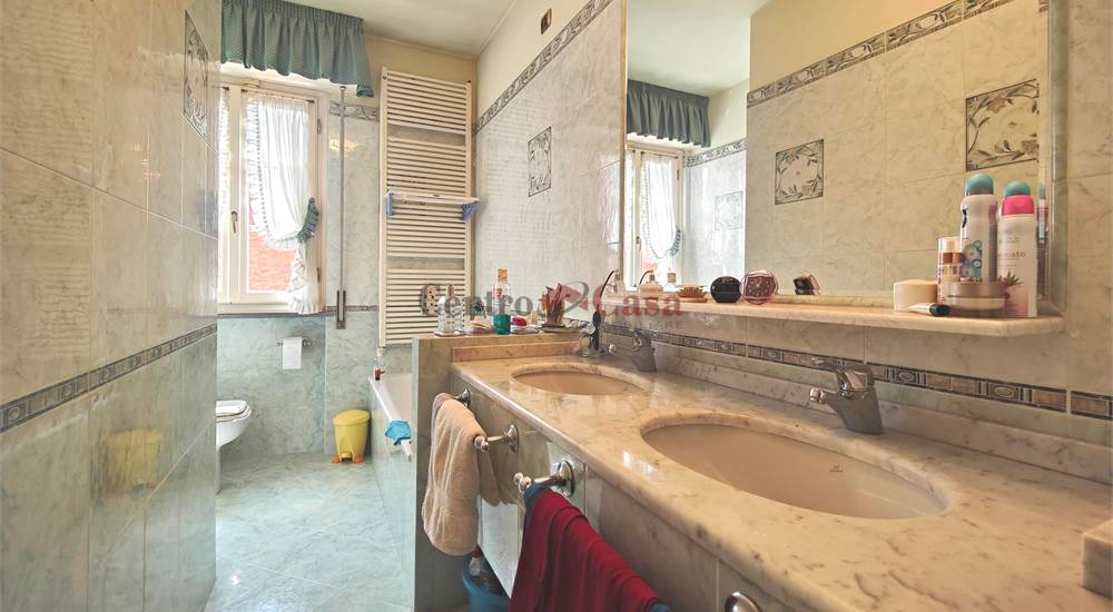 Bagno piano primo
